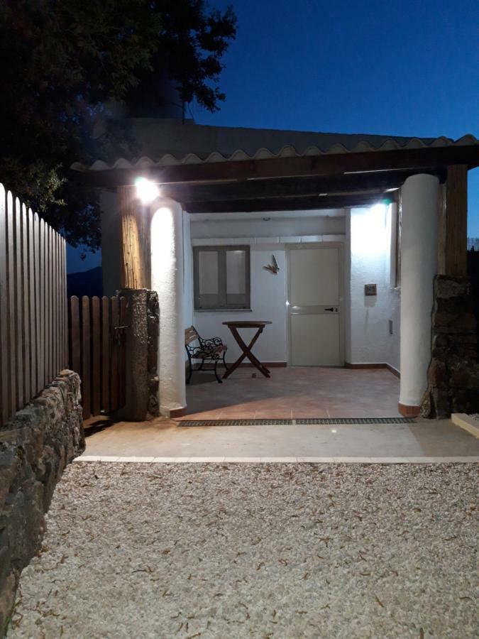 Casa Toloi Appartement Dorgali Buitenkant foto