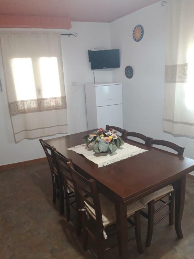 Casa Toloi Appartement Dorgali Buitenkant foto